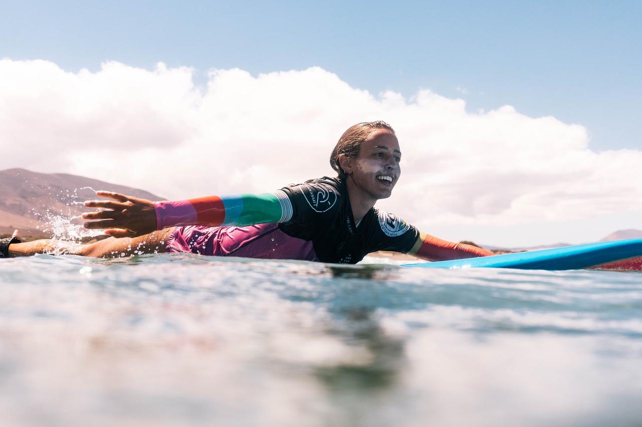 Lanzasurf Surf School & Yoga Camps (2)