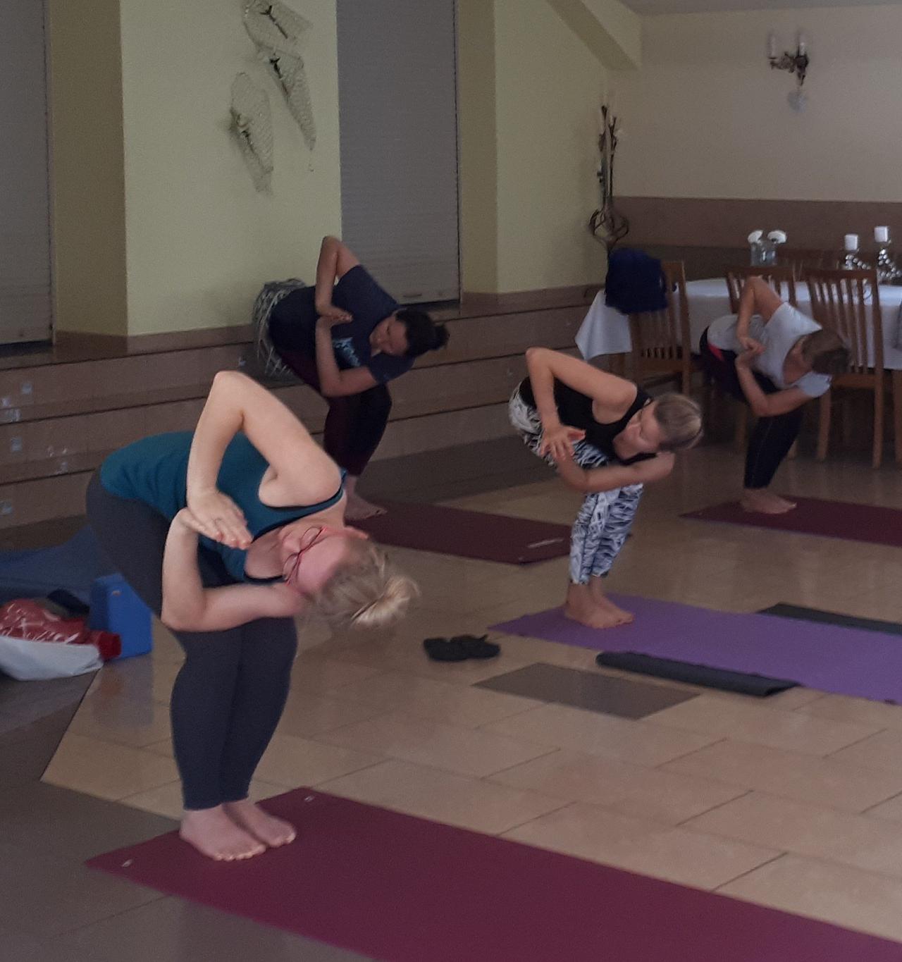 Weekend z Jogą i Pilatesem – Listopad 2026 (3)