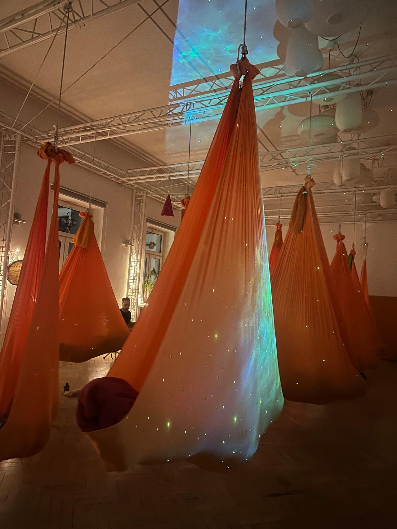 sound healing i medytacja w hamakach 